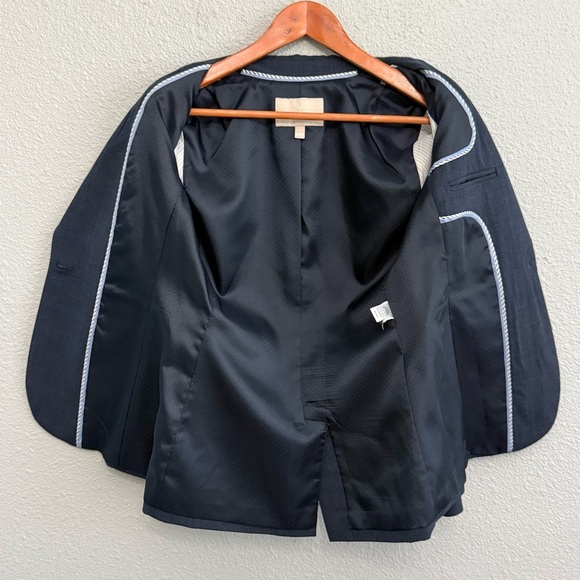 Banana Republic Wool Blazer Size 2 EUC - Picture 4 of 5